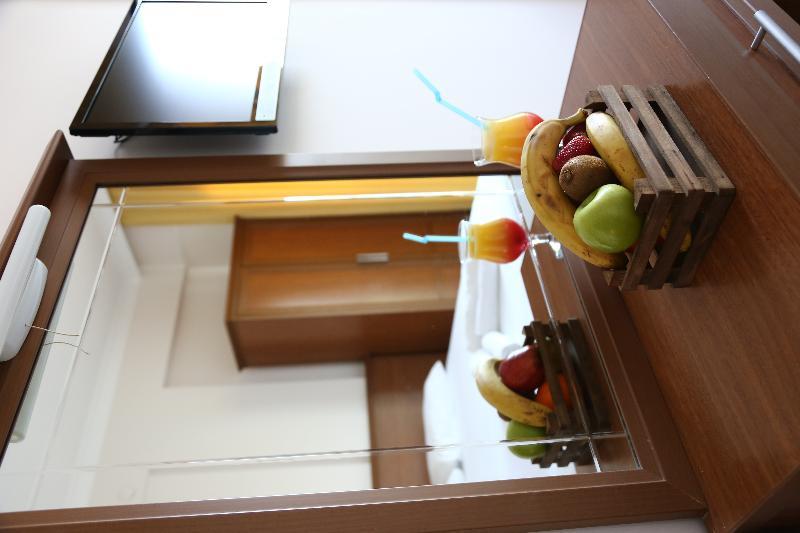 บีแอนด์บี ยุซบาซี บีช Hotel มาร์มาริส ภายนอก รูปภาพ